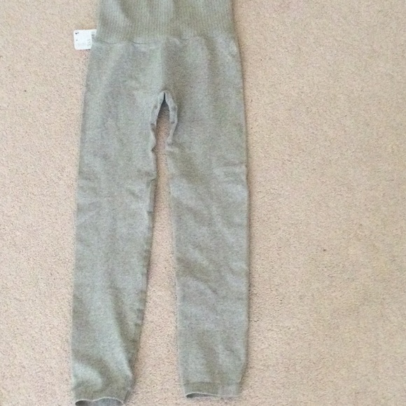 FREE PEOPLE Good Karma HIGH RISE 7/8 leggings - Heather Olive - XS/S - NWT - Picture 3 of 7
